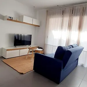 apartamento-en-la-playa-de-calella.catalonia-hotels.com/